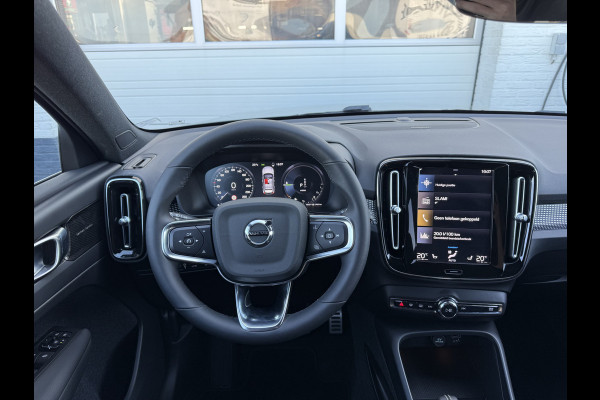 Volvo XC40 1.5 T4 Recharge R-Design | CarPlay | Camera | Keyless | LED | DAB+ | 19 inch