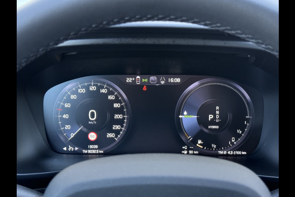 Volvo XC40 1.5 T4 Recharge R-Design | CarPlay | Camera | Keyless | LED | DAB+ | 19 inch