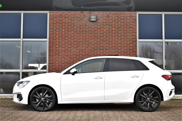 Audi A3 Sportback 35 TFSI 150pk Pano El-Klep Keyless Optic-black Carplay