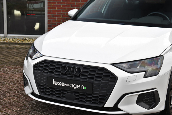 Audi A3 Sportback 35 TFSI 150pk Pano El-Klep Keyless Optic-black Carplay