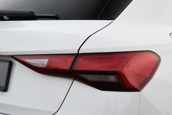 Audi A3 Sportback 35 TFSI 150pk Pano El-Klep Keyless Optic-black Carplay