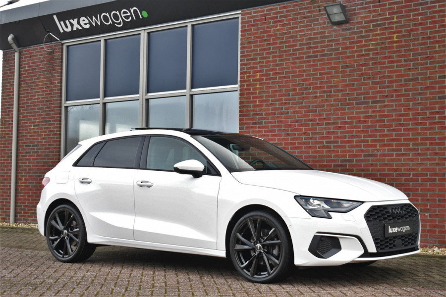 Audi A3 Sportback 35 TFSI 150pk Pano El-Klep Keyless Optic-black Carplay