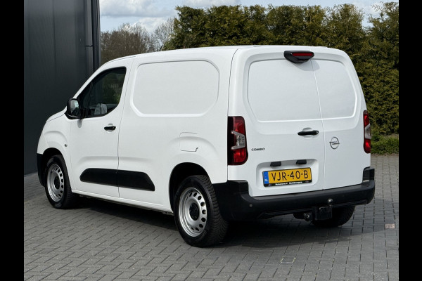 Opel Combo 1.5D 100 PK / L1H1 / 1e EIG. / TREKHAAK / AIRCO / CRUISE / CAMERA / INRICHTING / NAVI