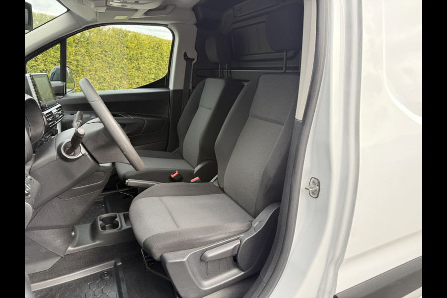 Opel Combo 1.5D 100 PK / L1H1 / 1e EIG. / TREKHAAK / AIRCO / CRUISE / CAMERA / INRICHTING / NAVI