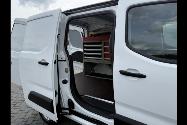 Opel Combo 1.5D 100 PK / L1H1 / 1e EIG. / TREKHAAK / AIRCO / CRUISE / CAMERA / INRICHTING / NAVI