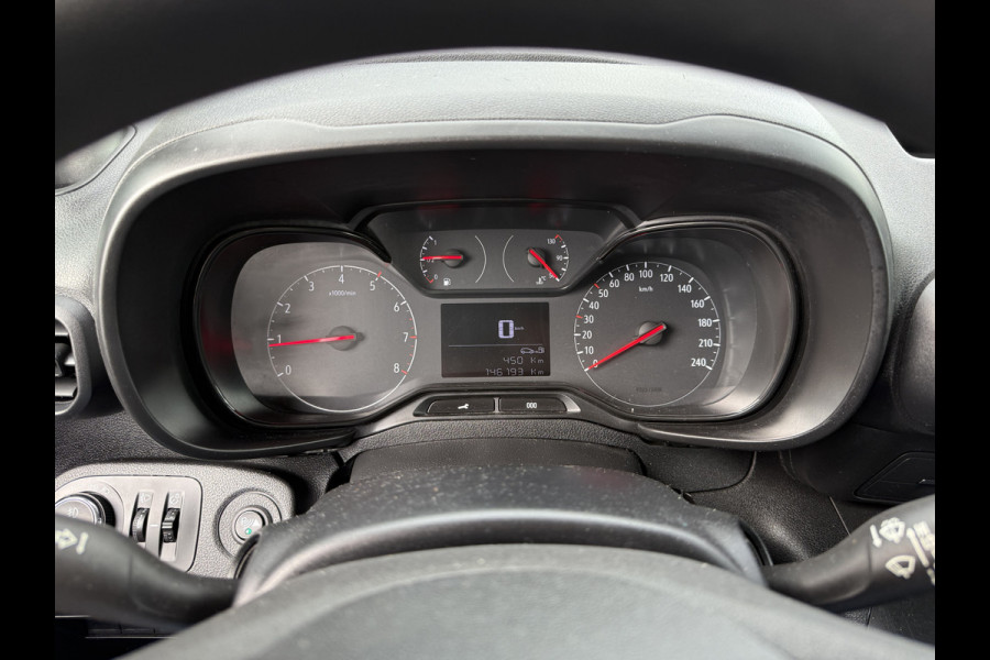 Opel Combo 1.5D 100 PK / L1H1 / 1e EIG. / TREKHAAK / AIRCO / CRUISE / CAMERA / INRICHTING / NAVI