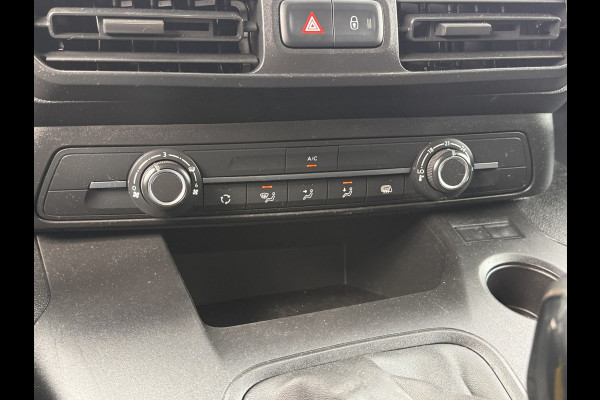Opel Combo 1.5D 100 PK / L1H1 / 1e EIG. / TREKHAAK / AIRCO / CRUISE / CAMERA / INRICHTING / NAVI