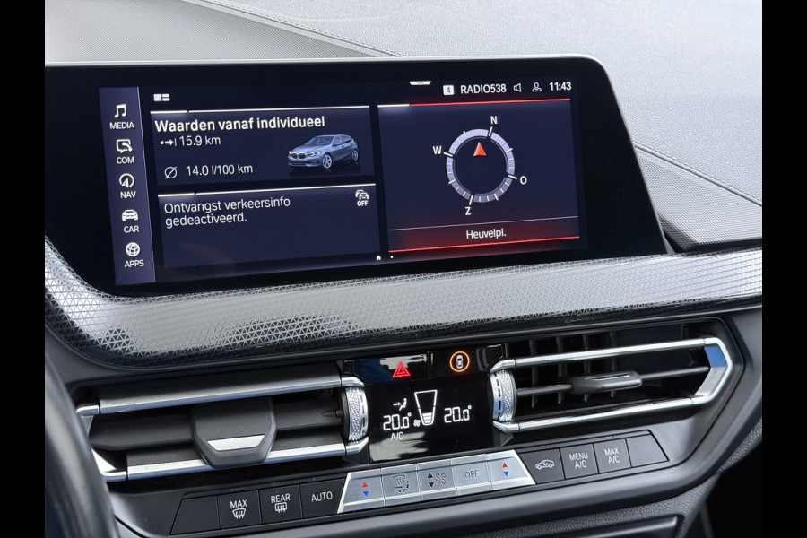 BMW 1-serie 118i Autom. Sport-Line Navi Ecc Live cockpit pro Sportstoelen Apple Carplay Android Auto Cruise Control Pdc Business Ed. Plus DAB Lmv 17" Adap.Led Regen-Lichtsensor Isofix 1e Eigenaar Origineel Nederlandse Auto Dealeronderhouden