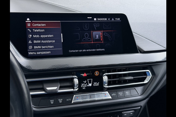 BMW 1-serie 118i Autom. Sport-Line Navi Ecc Live cockpit pro Sportstoelen Apple Carplay Android Auto Cruise Control Pdc Business Ed. Plus DAB Lmv 17" Adap.Led Regen-Lichtsensor Isofix 1e Eigenaar Origineel Nederlandse Auto Dealeronderhouden