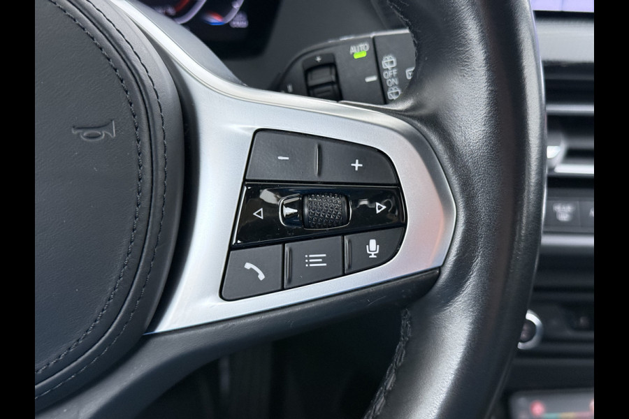 BMW 1-serie 118i Autom. Sport-Line Navi Ecc Live cockpit pro Sportstoelen Apple Carplay Android Auto Cruise Control Pdc Business Ed. Plus DAB Lmv 17" Adap.Led Regen-Lichtsensor Isofix 1e Eigenaar Origineel Nederlandse Auto Dealeronderhouden