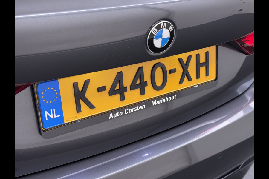 BMW 1-serie 118i Autom. Sport-Line Navi Ecc Live cockpit pro Sportstoelen Apple Carplay Android Auto Cruise Control Pdc Business Ed. Plus DAB Lmv 17" Adap.Led Regen-Lichtsensor Isofix 1e Eigenaar Origineel Nederlandse Auto Dealeronderhouden