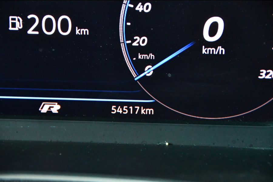 Volkswagen T-Roc 2.0 TSI 4Motion R Performence Akra Pano