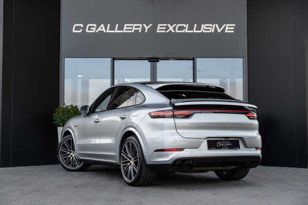 Porsche Cayenne Coupé 3.0 E-Hybrid - Origineel NL | Sport Chrono + | Panorama | Elek. Trekhaak | Bose