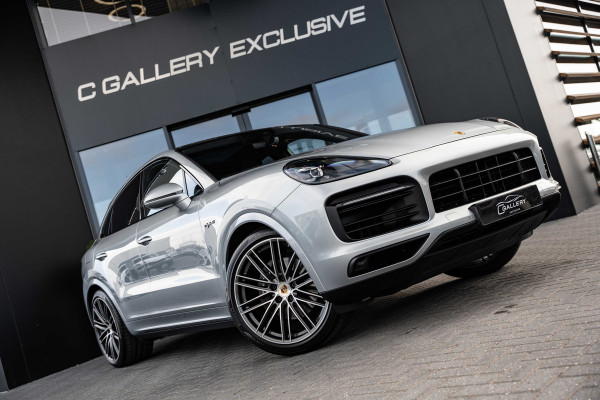 Porsche Cayenne Coupé 3.0 E-Hybrid - Origineel NL | Sport Chrono + | Panorama | Elek. Trekhaak | Bose