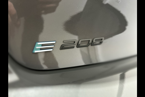 Peugeot e-208 EV Allure 50 kWh Warmtepomp | 3-fase lader | navigatie | zichtpakket Wordt verwacht 6 mei