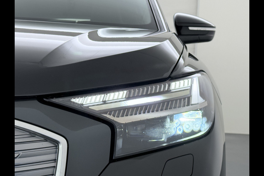 Audi Q4 e-tron 35 Launch Edition Soh 92%-dak-Schuifdak Camera Adap.Cruise W-pomp Navi-Plus Sportst.+Verwarmd PDC-a+v Matrix Led Advanced Plus Lmv 19" Elek.Achterklep Virtual Cockpit E-Call Bordherkenning Audi Connect +Phone-Box Keyless-Go A-Licht-Dynamisch 1e Eigenaar Origineel Nederlandse Auto €56.174,- Nieuwprijs