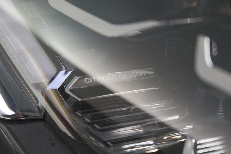 Citroën C4 Puretech 130 EAT8 Feel Pack | Camera | Head-Up Display | Navigatie | Parkeersensoren