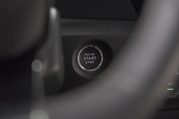 Citroën C4 Puretech 130 EAT8 Feel Pack | Camera | Head-Up Display | Navigatie | Parkeersensoren
