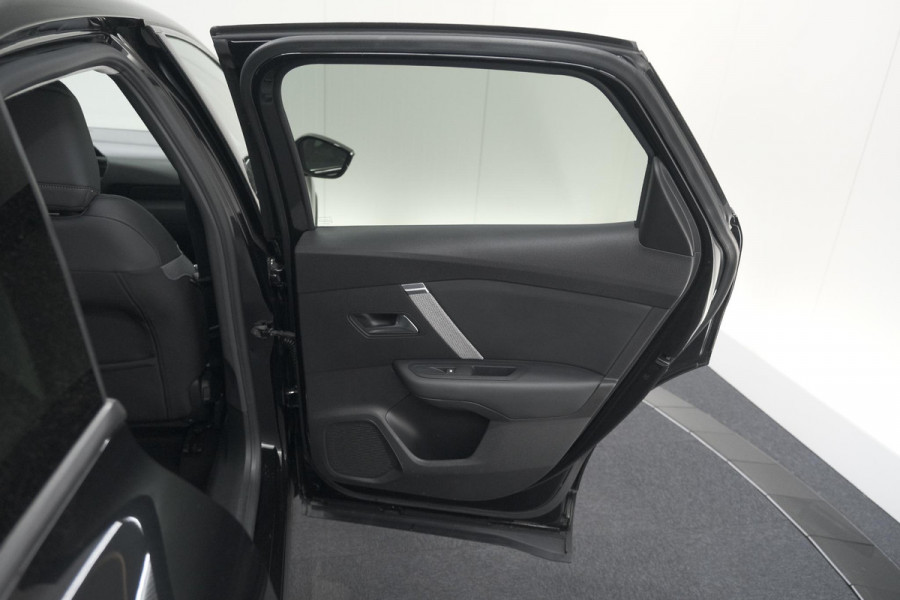 Citroën C4 Puretech 130 EAT8 Feel Pack | Camera | Head-Up Display | Navigatie | Parkeersensoren