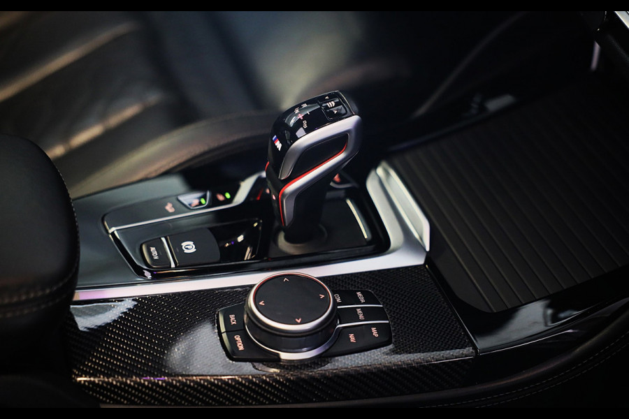 BMW X4 M Competition / Carbon / Head Up / Memory / Camera / Schaalstoelen / Leder / Dode Hoek / Cruise Control / Pano / 21 Inch