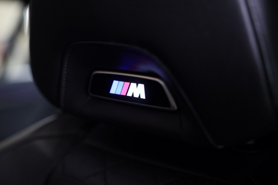 BMW X4 M Competition / Carbon / Head Up / Memory / Camera / Schaalstoelen / Leder / Dode Hoek / Cruise Control / Pano / 21 Inch