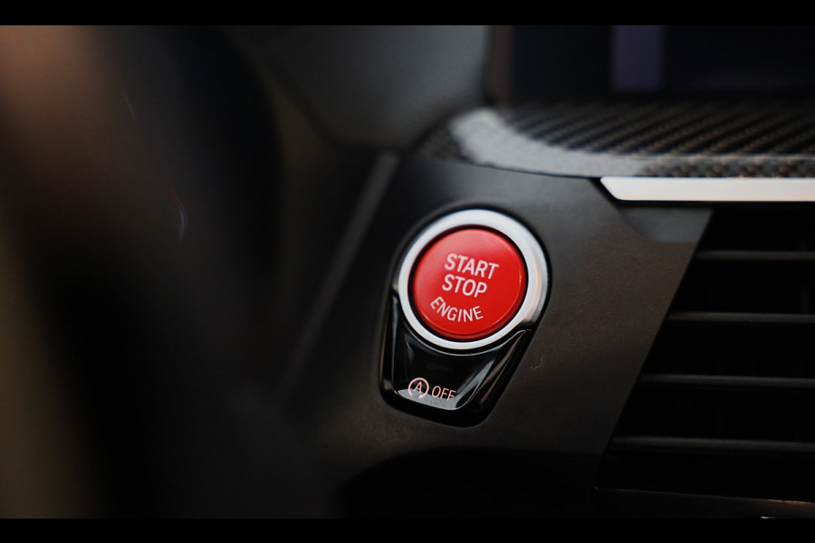 BMW X4 M Competition / Carbon / Head Up / Memory / Camera / Schaalstoelen / Leder / Dode Hoek / Cruise Control / Pano / 21 Inch
