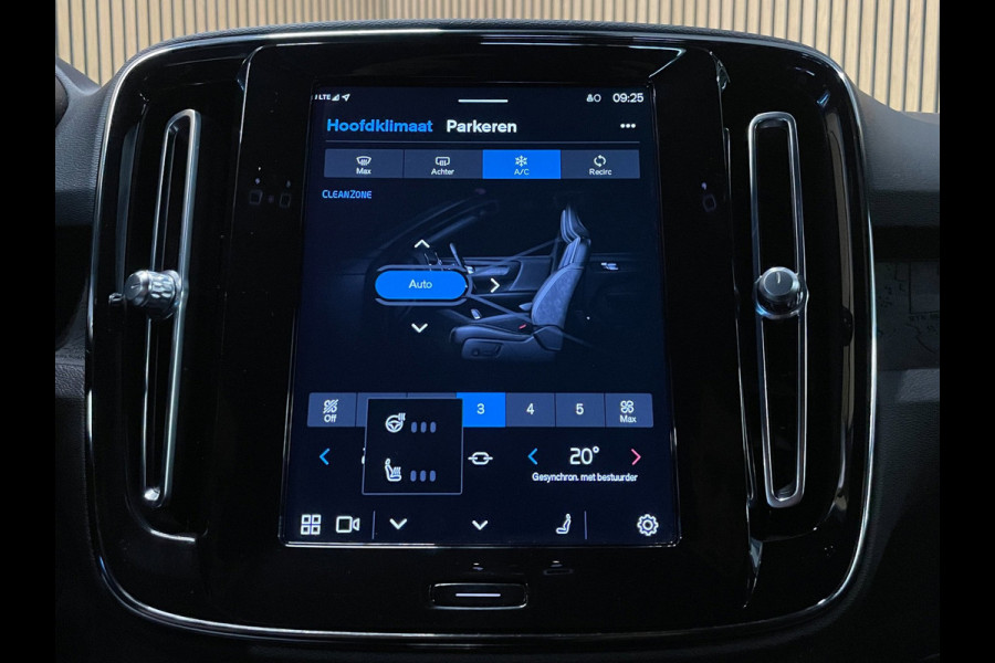 Volvo XC40 Recharge Plus 70 kWh|90%SOH|BLACK|ACC|CAMERA|CARPLAY/ANDROID AUTO|STOEL+STUURVERW|ELEK.KLEP|NL-AUTO|NAP|INC.BTW|1e EIG|