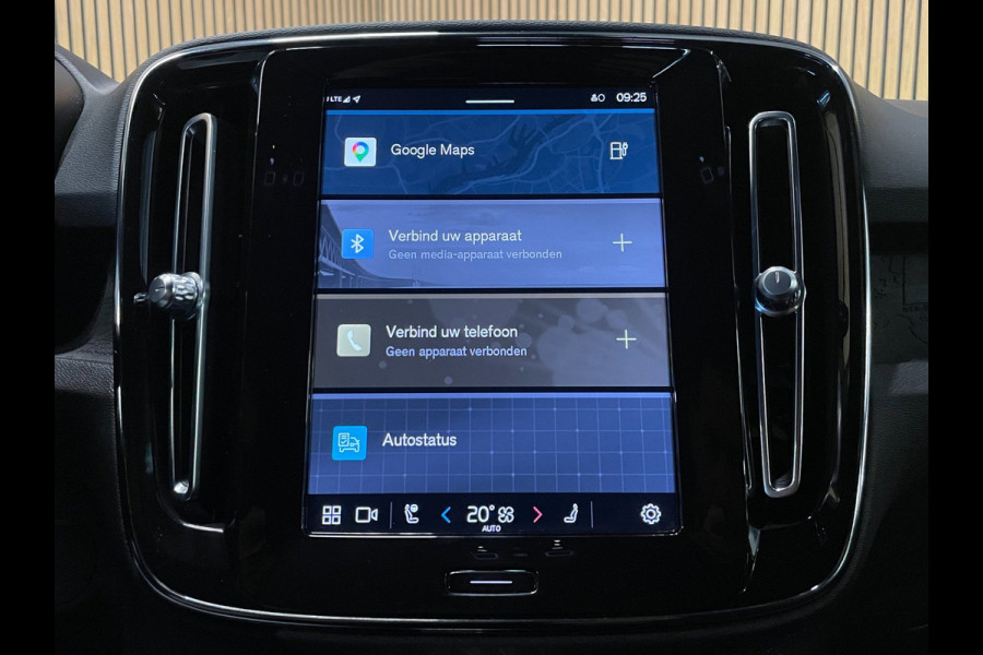 Volvo XC40 Recharge Plus 70 kWh|90%SOH|BLACK|ACC|CAMERA|CARPLAY/ANDROID AUTO|STOEL+STUURVERW|ELEK.KLEP|NL-AUTO|NAP|INC.BTW|1e EIG|