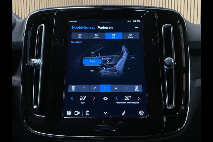 Volvo XC40 Recharge Plus 70 kWh|90%SOH|BLACK|ACC|CAMERA|CARPLAY/ANDROID AUTO|STOEL+STUURVERW|ELEK.KLEP|NL-AUTO|NAP|INC.BTW|1e EIG|