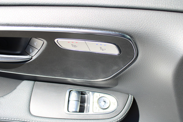 Mercedes-Benz V-Klasse 250d / DC / 4-Matic / AMG / Luchtvering / 2x Elec Schuifd / 360 Cam / Burmester / Vol Opties / NIEUWSTAAT