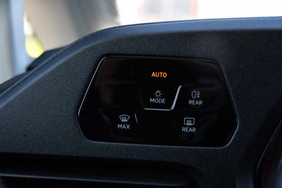 Volkswagen Caddy Cargo 2.0 TDI Black Edition MARGE! Cruise, Carplay, LED, 122pk, Automaat, Nieuw staat! Sensoren, Multimedia, Uniek!