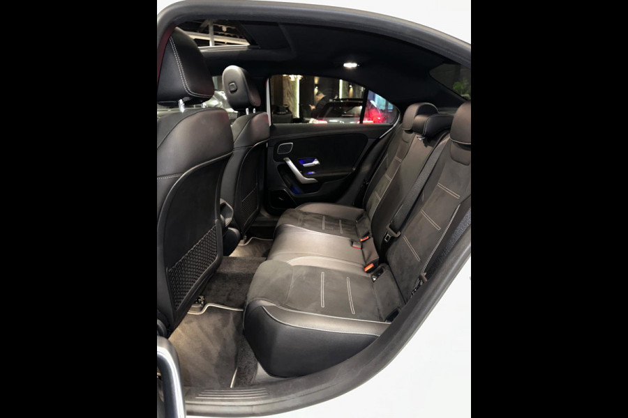 Mercedes-Benz A-Klasse 250 e AMG|Black pakket|PANO|BOMVOL!