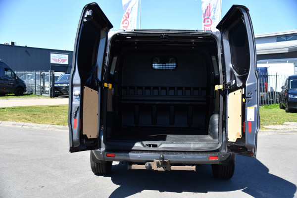 Ford Transit Custom 300 2.0 TDCI L2H1 Limited DC PB Edition Adaptieve Cruise, Camera, Carplay, LED, 2 x Schuifdeur, Automaat, Trekhaak, 130pk, Stoelverwarming, Dodehoek, Uniek!