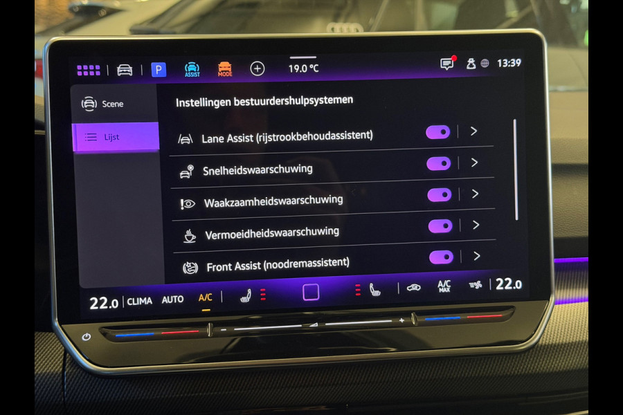 Volkswagen Golf 1.5 eTSI R-Line Edition|PANO|BOMVOL!