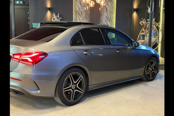 Mercedes-Benz A-Klasse 180 AMG|PANO|SFEER|BOMVOL!