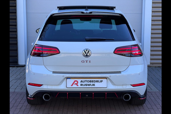 Volkswagen Golf 2.0 TSI GTI Performance Pano/Camera/Keyless