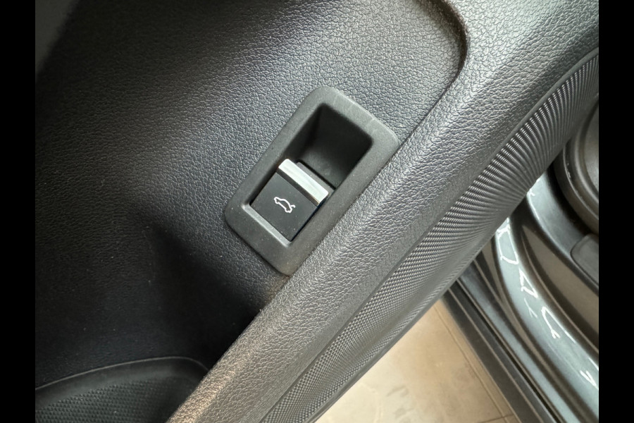 Audi A4 Avant 45 TFSI quattro 3x S Line Pano|RS seat|HUD|VOL