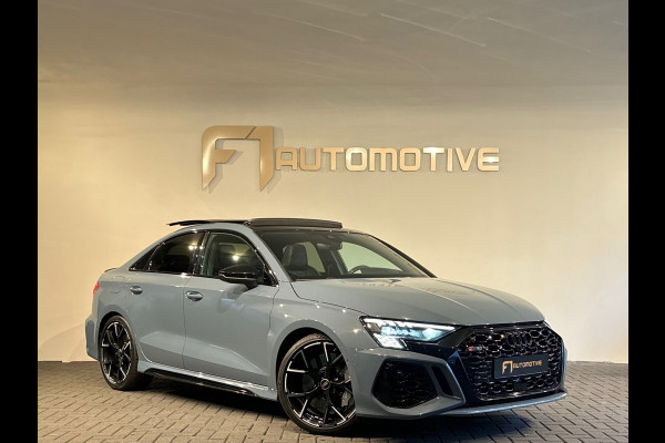 Audi RS3 Limousine 2.5 TFSI quattro Pano|Ceramic|HuD|B&O|Key