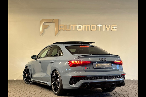 Audi RS3 Limousine 2.5 TFSI quattro Pano|Ceramic|HuD|B&O|Key