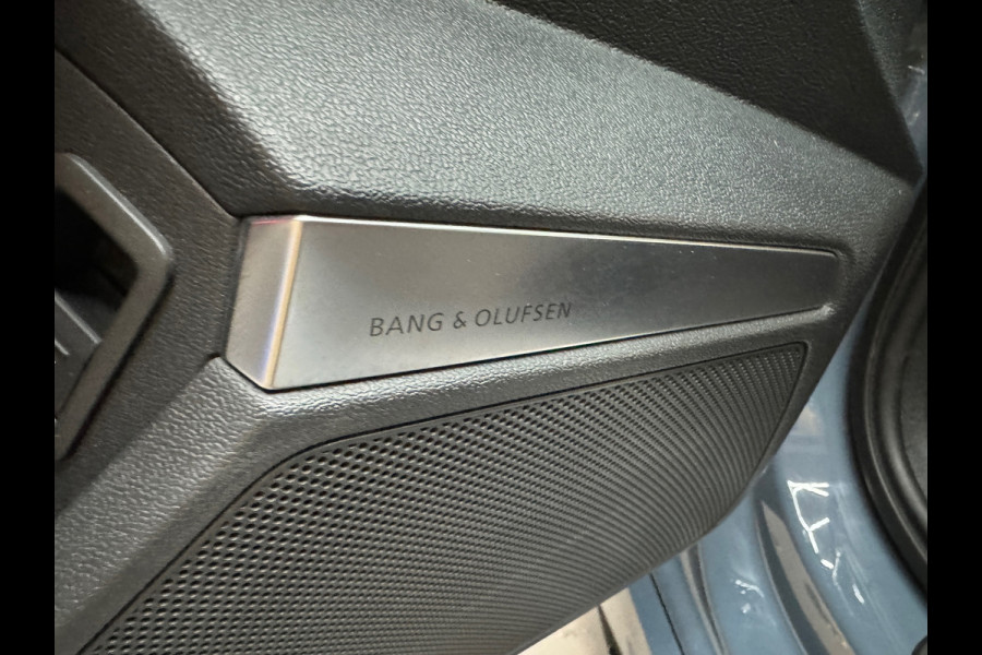 Audi RS3 Limousine 2.5 TFSI quattro Pano|Ceramic|HuD|B&O|Key