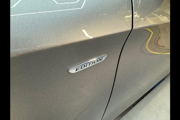 Mercedes-Benz CLA-Klasse 180 AMG Pano|Camera|Sfeer|Night