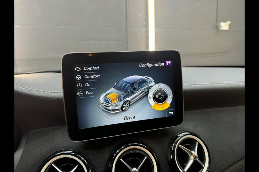 Mercedes-Benz CLA-Klasse 180 AMG Pano|Camera|Sfeer|Night