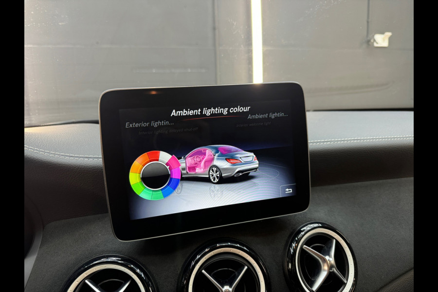 Mercedes-Benz CLA-Klasse 180 AMG Pano|Camera|Sfeer|Night