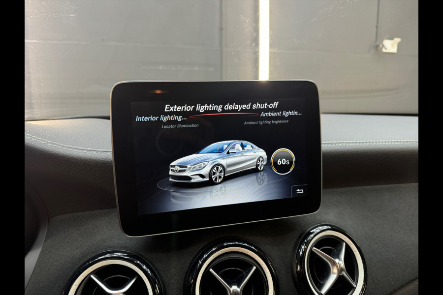 Mercedes-Benz CLA-Klasse 180 AMG Pano|Camera|Sfeer|Night
