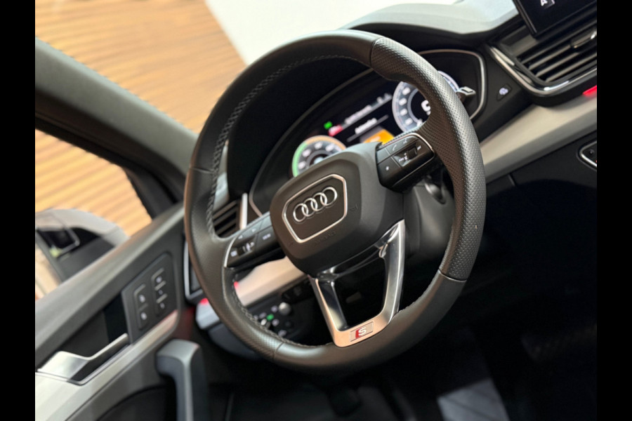 Audi Q5 Sportback 50 TFSI e S-line edition | Matrix | MMI+ | HuD | Audi Sound | Ambient Plus | City & Tour Assist Pack | 20"inch |
