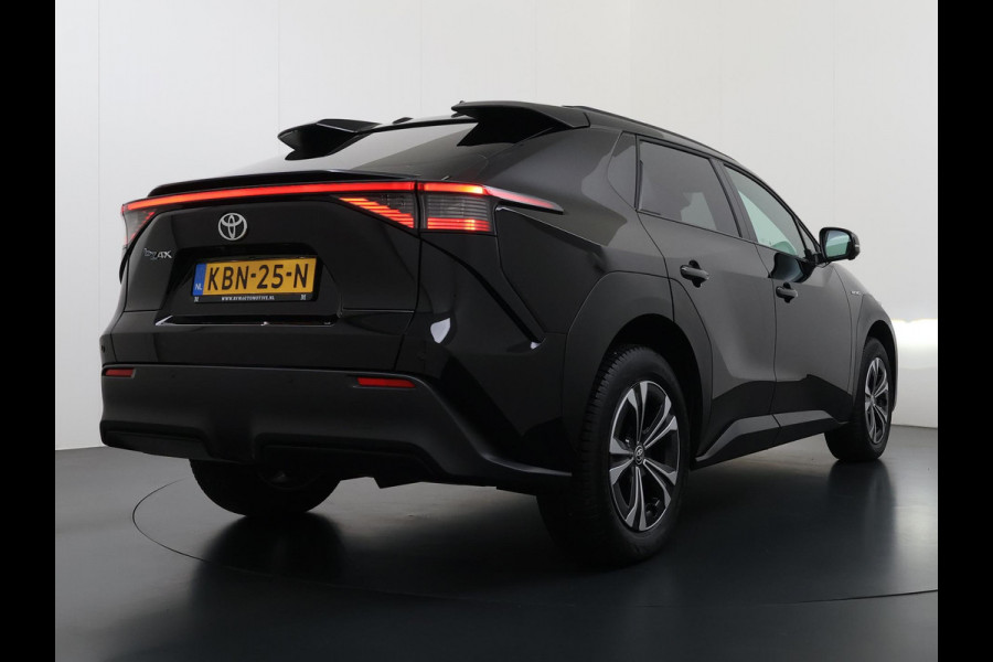 Toyota Bz4x Dynamic 71 kWh | LEKKER COMPLEET EN RIJKLAAR GEPRIJSD incl. 10 jr. TOYOTA GARANTIE