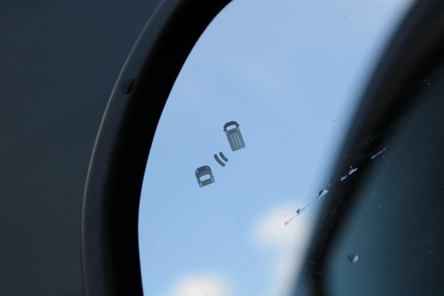 Ford Transit Custom 320 2.0 TDCI L2H1 Limited 150pk - 2x Schuifdeur - Adaptive Cruise - Verwarmd stuur - Blind spot - Navigatie - Camera - Draadloos