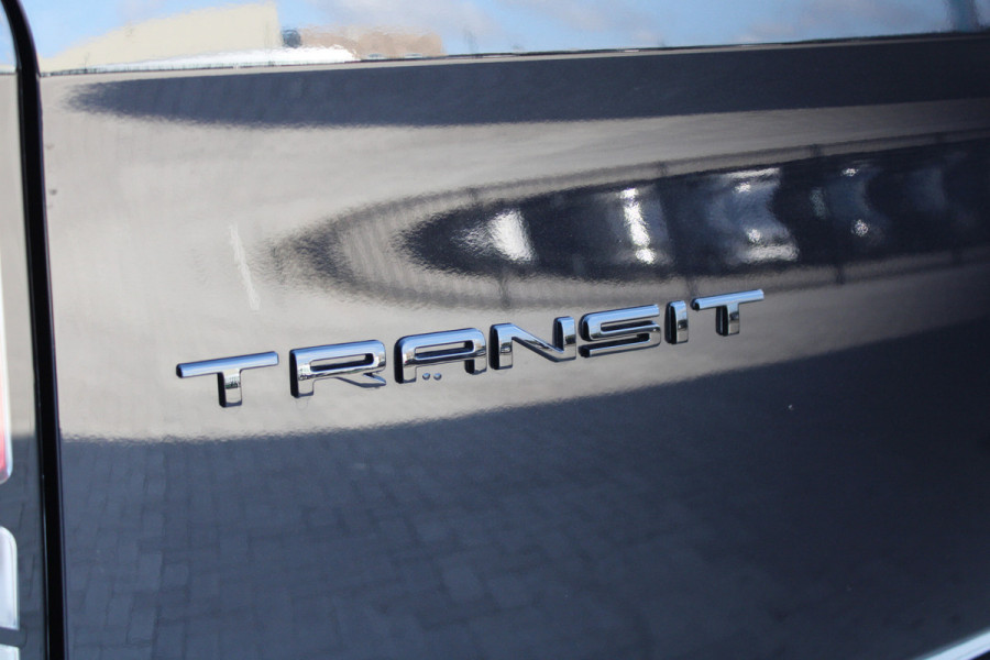 Ford Transit Custom 320 2.0 TDCI L2H1 Limited 150pk - 2x Schuifdeur - Adaptive Cruise - Verwarmd stuur - Blind spot - Navigatie - Camera - Draadloos