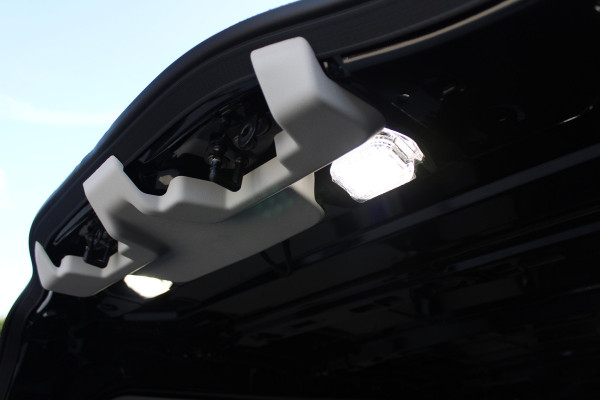 Ford Transit Custom 320 2.0 TDCI L2H1 Limited 150pk - 2x Schuifdeur - Adaptive Cruise - Verwarmd stuur - Blind spot - Navigatie - Camera - Draadloos