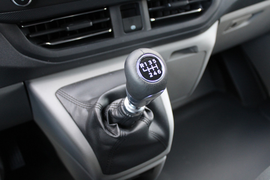 Ford Transit Custom 320 2.0 TDCI L2H1 Limited 150pk - 2x Schuifdeur - Adaptive Cruise - Verwarmd stuur - Blind spot - Navigatie - Camera - Draadloos